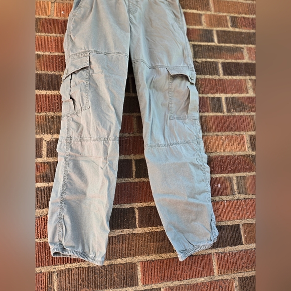 Abercrombie EUC kids cargo pants - Picture 5 of 11